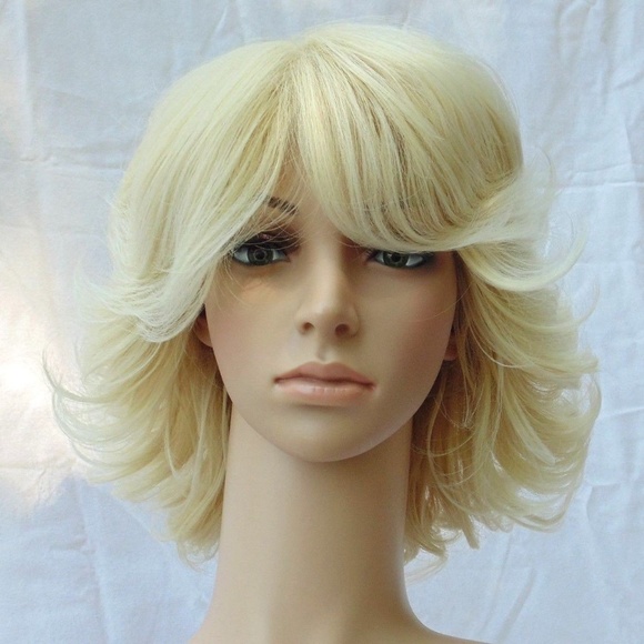 Short Blonde fluffy Waves High Heat Resistant Wig main image 3